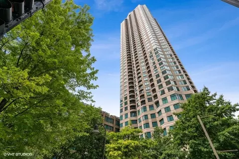 400 N La Salle Dr #3002, Chicago, IL 60654