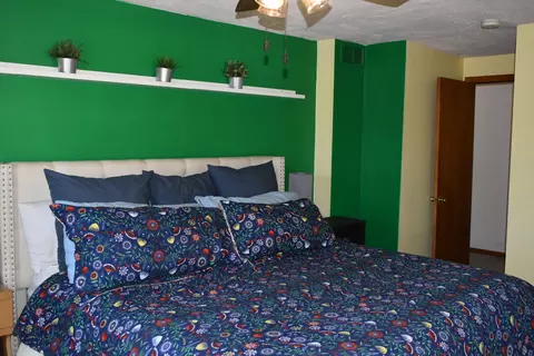 Bedroom - 112 W 3rd St, Gridley, IL 61744 photo 8 of 10