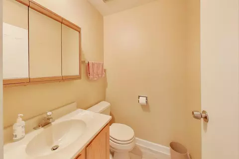 Bath - 452 Hickory Dr, Wheeling, IL 60090 photo 1 of 2