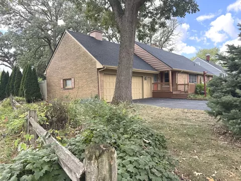 Exterior - 1686 E Bourbonnais St, Kankakee, IL 60901 photo 10 of 11
