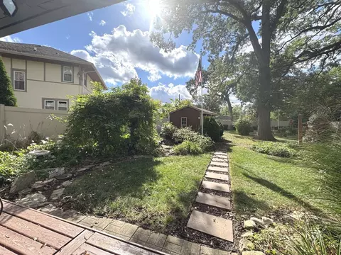 Exterior - 1686 E Bourbonnais St, Kankakee, IL 60901 photo 4 of 11