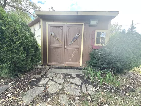 Exterior - 1686 E Bourbonnais St, Kankakee, IL 60901 photo 7 of 11