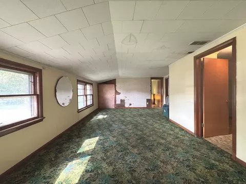 Bedroom - 1686 E Bourbonnais St, Kankakee, IL 60901 photo 4 of 6