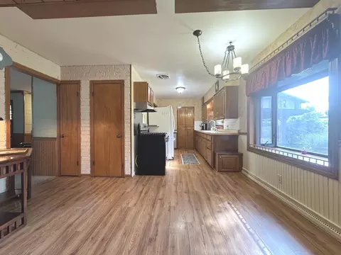 Kitchen - 1686 E Bourbonnais St, Kankakee, IL 60901 photo 1 of 4