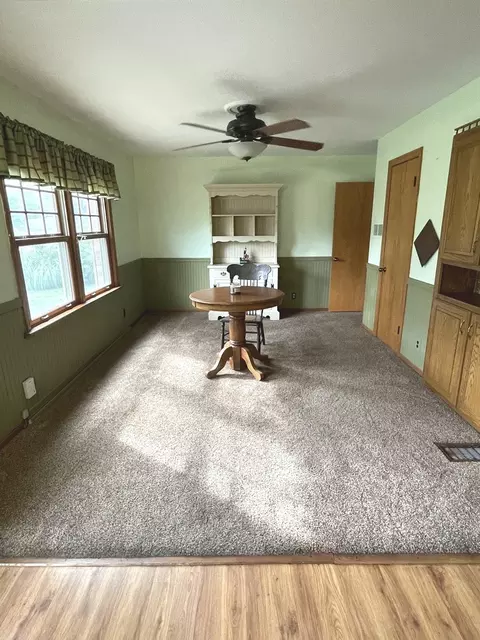 Dining - 1686 E Bourbonnais St, Kankakee, IL 60901 photo 1 of 1