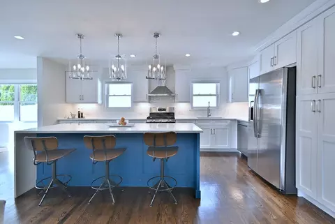 427 E Adams St, Elmhurst, IL 60126 photo 9