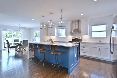 427 E Adams St, Elmhurst, IL 60126 photo 8