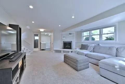 427 E Adams St, Elmhurst, IL 60126 photo 23