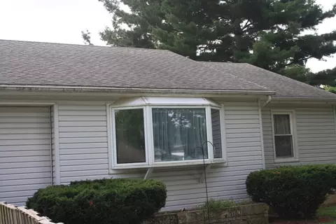 Exterior - 1 Elm Dr, Bethany, IL 61914 photo 4 of 7