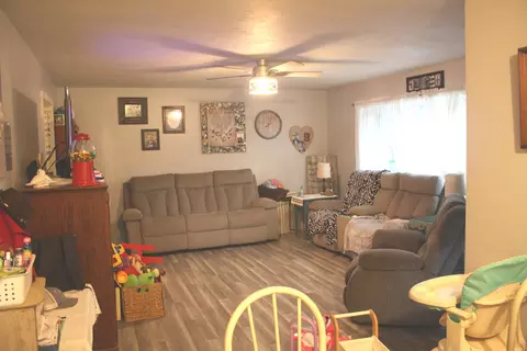 Living - 1 Elm Dr, Bethany, IL 61914 photo 1 of 2