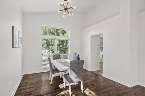 Dining - 147 Willow Bnd, Bolingbrook, IL 60490 photo 1 of 3