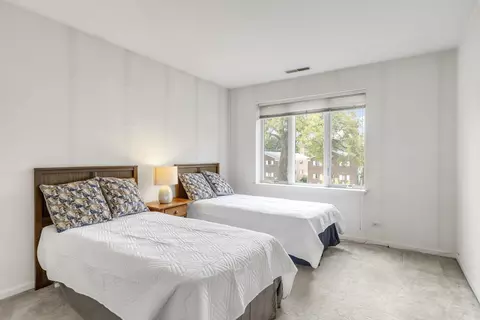 Bedroom - Undisclosed, Evanston, IL 60201 photo 3 of 5