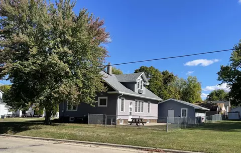 229 W Moore St, Ottawa, IL 61350 photo 5