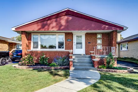 5300 Oakdale Dr, Oak Lawn, IL 60453