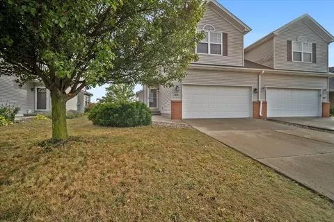 1925 Marina Dr, Normal, IL 61761