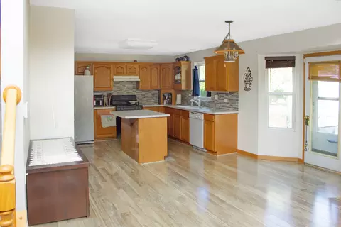 Kitchen - 2300 Vineyard Ct, Elgin, IL 60123 photo 1 of 2