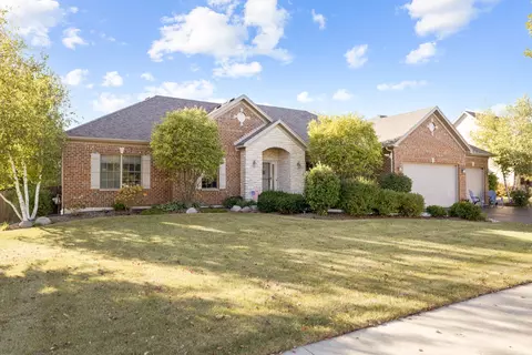730 Bruce Dr, Hampshire, IL 60140