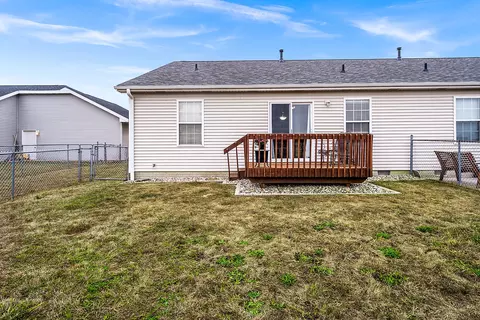 Exterior - 2009 Marina Dr, Normal, IL 61761 photo 3 of 3