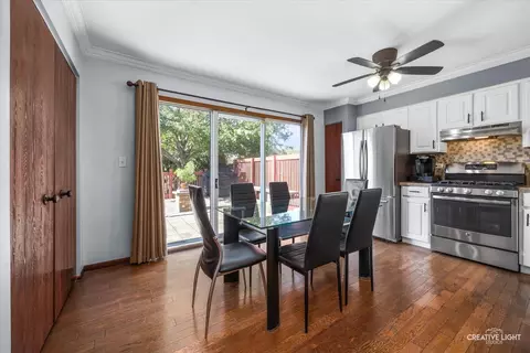 Dining - 700 Mariner Dr, Elgin, IL 60120 photo 1 of 1