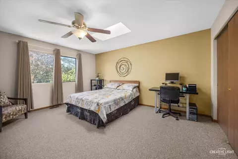 Bedroom - 700 Mariner Dr, Elgin, IL 60120 photo 3 of 6