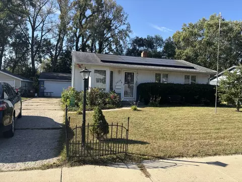 3419 Green Dale Dr, Rockford, IL 61109