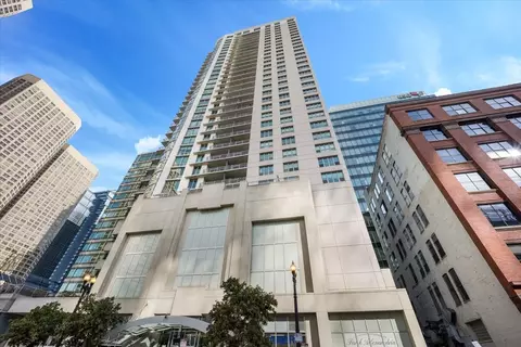 125 S Jefferson St #2701, Chicago, IL 60661
