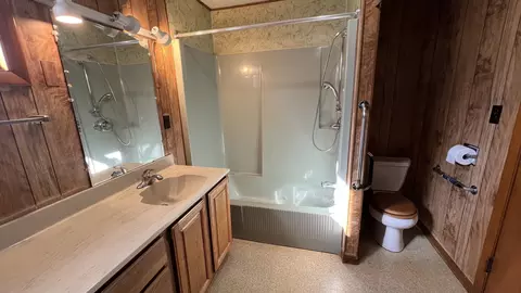 Bath - 113 W Delaware St, Dwight, IL 60420 photo 1 of 2