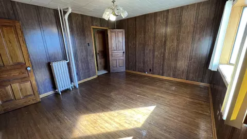 Bedroom - 113 W Delaware St, Dwight, IL 60420 photo 2 of 4