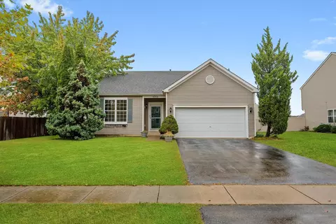 3753 Indian Head Ln, Joliet, IL 60435
