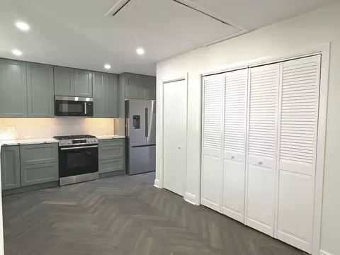 Other - 881 E Thacker St, Des Plaines, IL 60016 photo 2 of 5