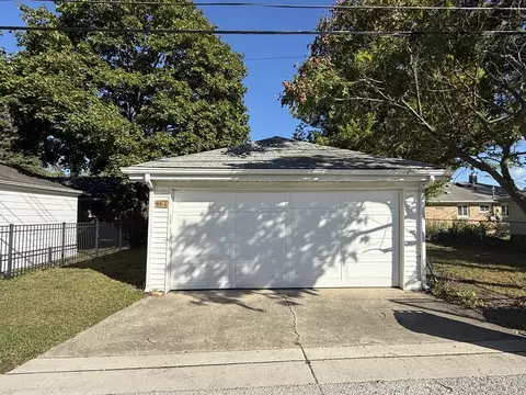 Other - 881 E Thacker St, Des Plaines, IL 60016 photo 5 of 5