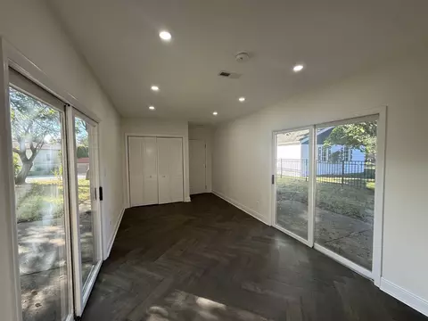 Other - 881 E Thacker St, Des Plaines, IL 60016 photo 1 of 5