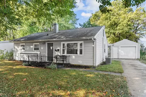 607 N Edwin St, Champaign, IL 61821