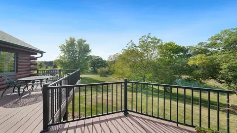 Exterior - 5810 W Lightsville Rd, Leaf River, IL 61047 photo 5 of 15