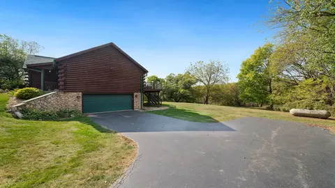 Exterior - 5810 W Lightsville Rd, Leaf River, IL 61047 photo 9 of 15