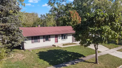 98 Glendale Rd, Buffalo Grove, IL 60089