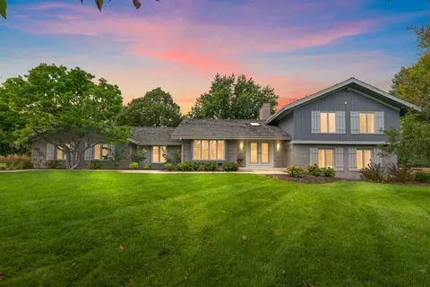 7511 Fairway Dr, Village Of Lakewood, IL 60014