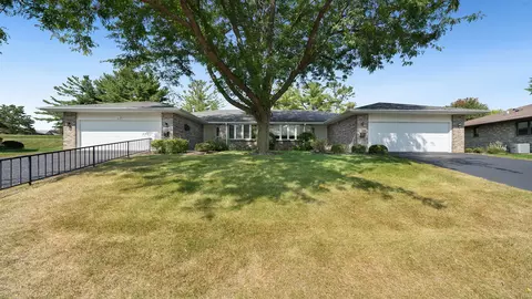 6636 Timberline Ln #2, Rockford, IL 61108