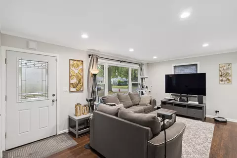 Other - 3100 Swallow Ln, Rolling Meadows, IL 60008 photo 1 of 8