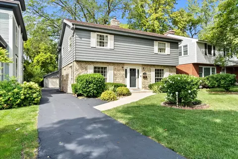 922 Sterling Ave, Flossmoor, IL 60422