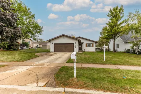 520 Dana Ln, Streamwood, IL 60107