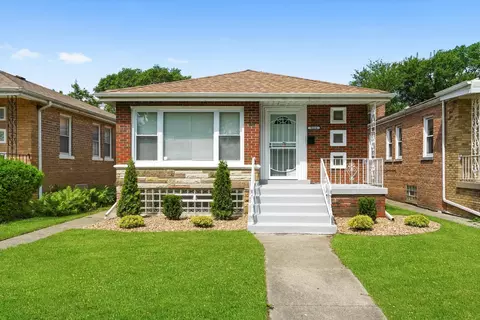 8414 S King Dr, Chicago, IL 60619