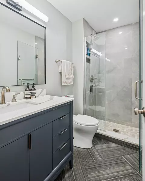 100 E Bellevue Pl #5E, Chicago, IL 60611 photo 13