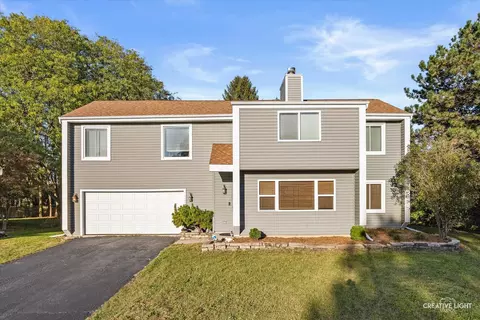 1305 Morningstar Ct, Naperville, IL 60564