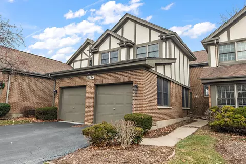 10534 Golf Rd, Orland Park, IL 60462