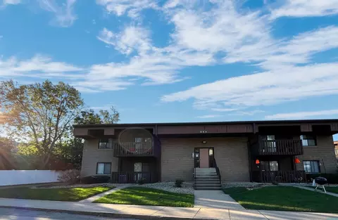 884 N Prairie Ave #2D, Joliet, IL 60435