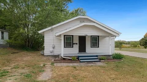 326 Carbaugh Ave, Rockford, IL 61101