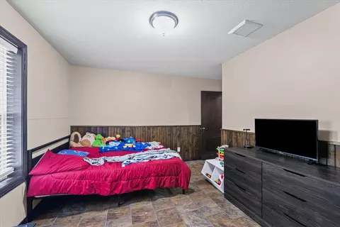 Bedroom - 601 Curtis Rd, Ogden, IL 61859 photo 4 of 6