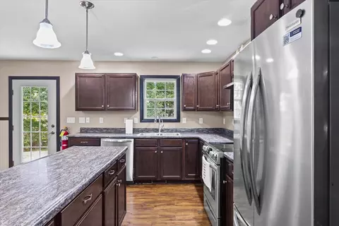 Kitchen - 601 Curtis Rd, Ogden, IL 61859 photo 4 of 4