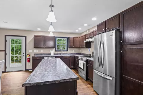 Kitchen - 601 Curtis Rd, Ogden, IL 61859 photo 2 of 4